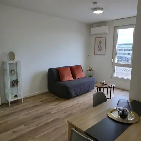 302 - 2 Pieces Equipe A Apartment *