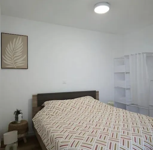 Appartement 302 - 2 Pieces Equipe A *